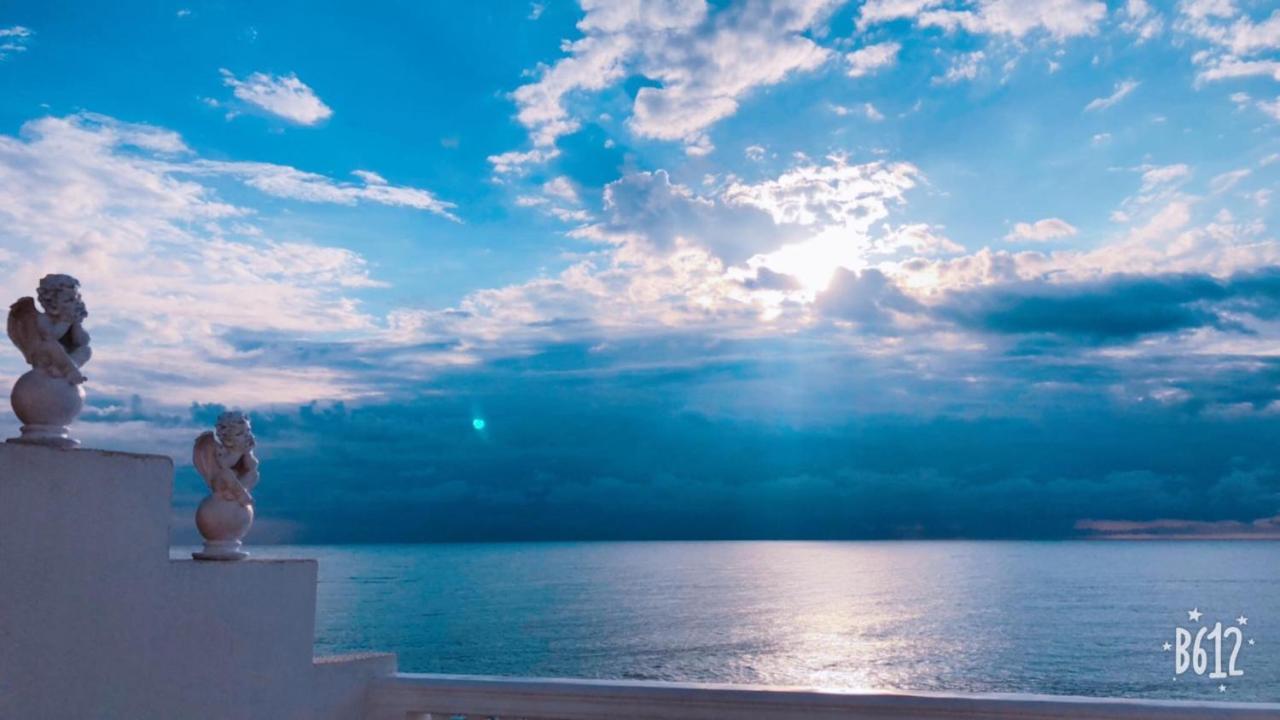 חאקבי Hotel Tramonto מראה חיצוני תמונה